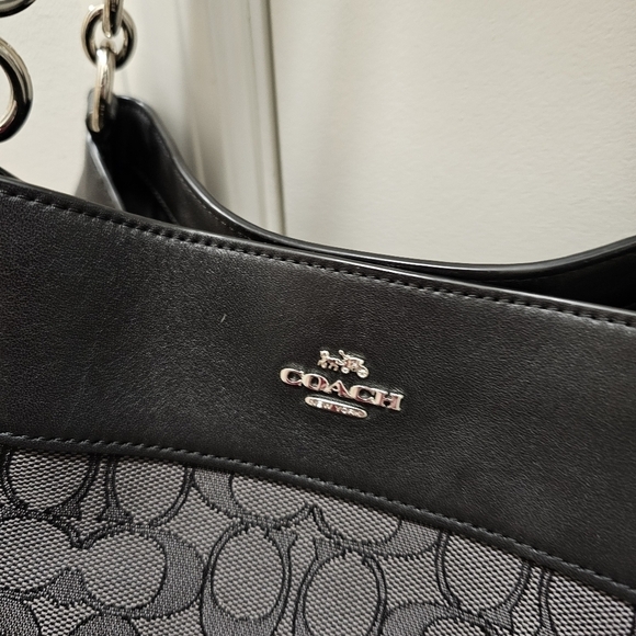 Coach Black Signature Canvas and Leather Small Lexy Shoulder Bag - Picture 4 of 8